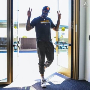 10年前的目标终于实现 庄神欲联手詹眉组铜墙铁壁